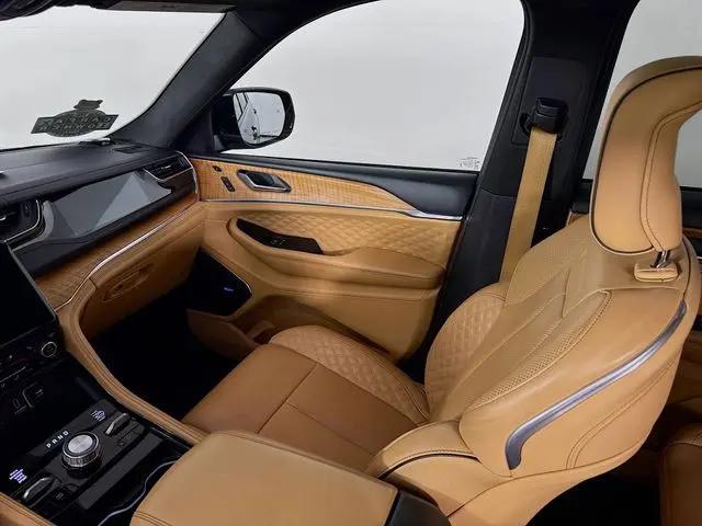 2025 Jeep Grand Cherokee L Summit Reserve 4x4
