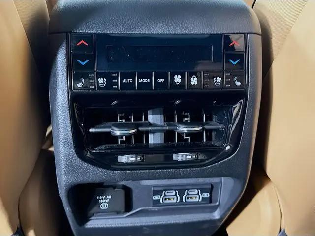 2025 Jeep Grand Cherokee L Summit Reserve 4x4