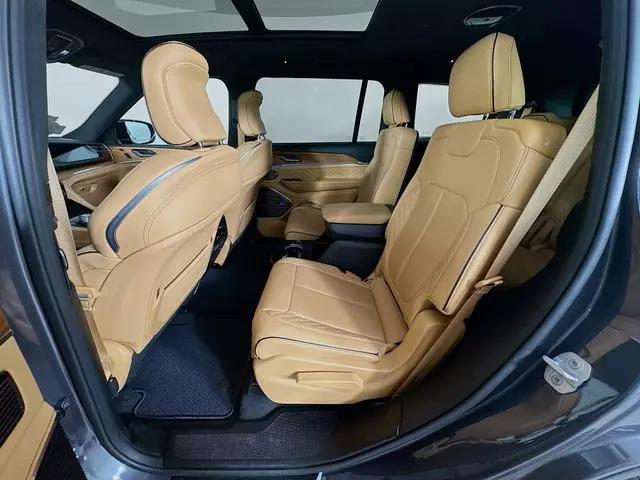 2025 Jeep Grand Cherokee L Summit Reserve 4x4