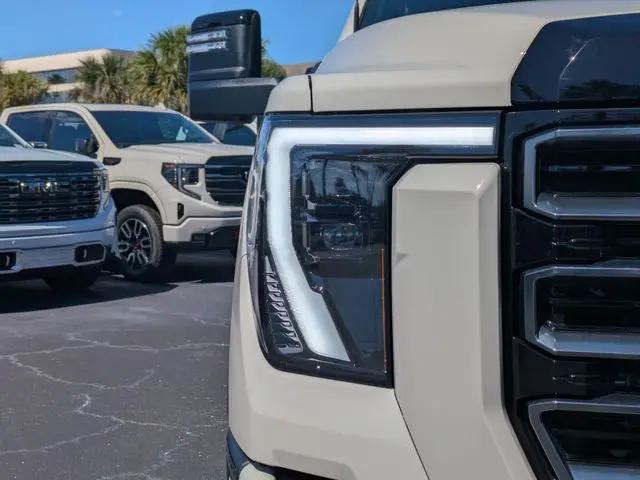 2026 GMC Sierra 2500HD Crew Cab, Standard Bed, AT4, 4WD