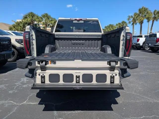 2026 GMC Sierra 2500HD Crew Cab, Standard Bed, AT4, 4WD