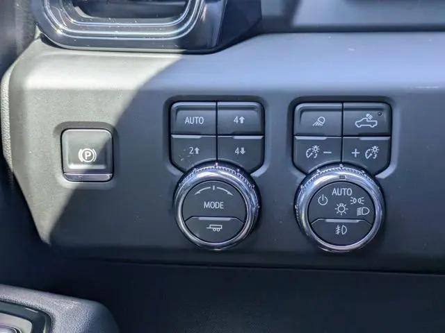 2026 GMC Sierra 2500HD Crew Cab, Standard Bed, AT4, 4WD