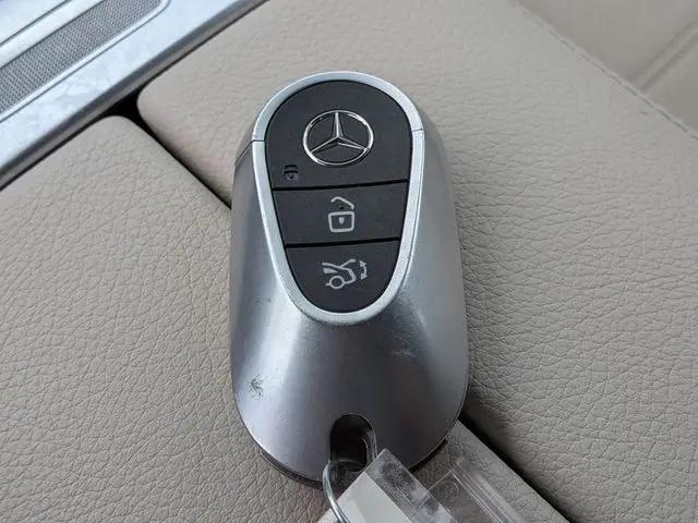 2025 Mercedes-Benz C-CLASS C 300 C 300