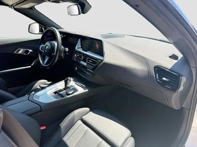 2025 BMW Z4 M40i