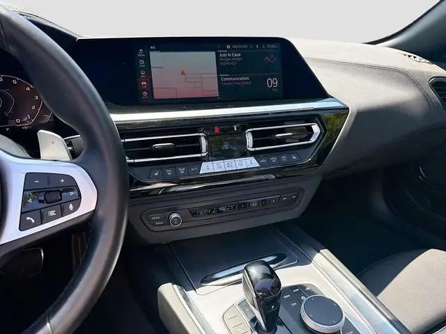 2025 BMW Z4 M40i