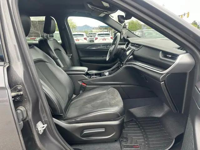 2023 Jeep Grand Cherokee L Altitude 4x4