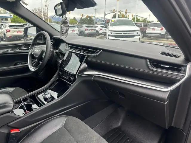 2023 Jeep Grand Cherokee L Altitude 4x4