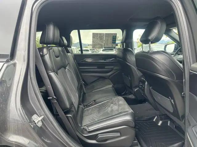 2023 Jeep Grand Cherokee L Altitude 4x4
