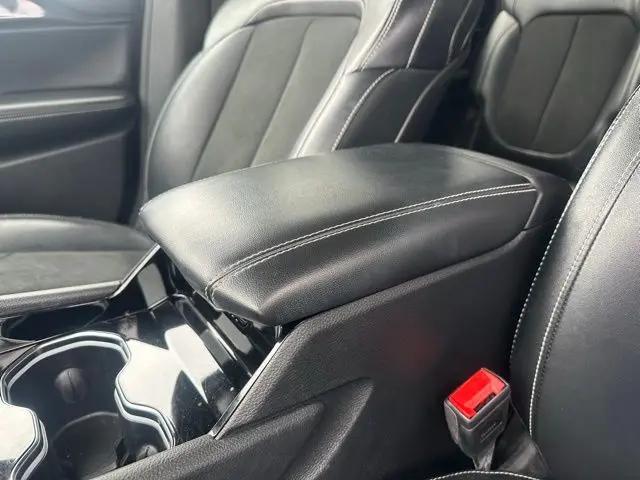 2023 Jeep Grand Cherokee L Altitude 4x4