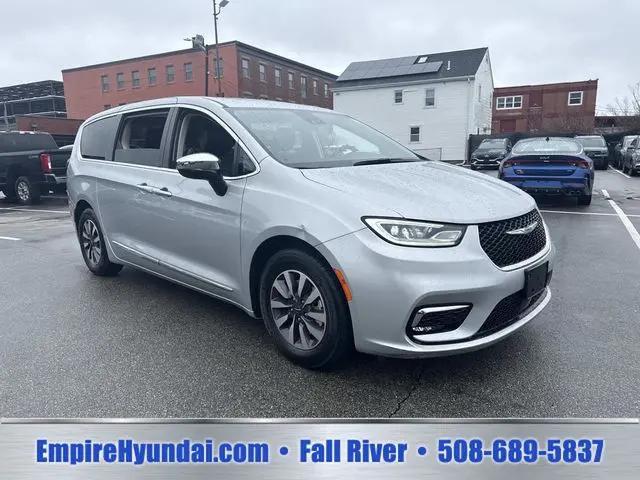 2023 Chrysler Pacifica Hybrid Limited