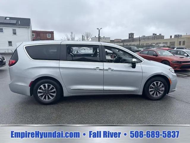 2023 Chrysler Pacifica Hybrid Limited