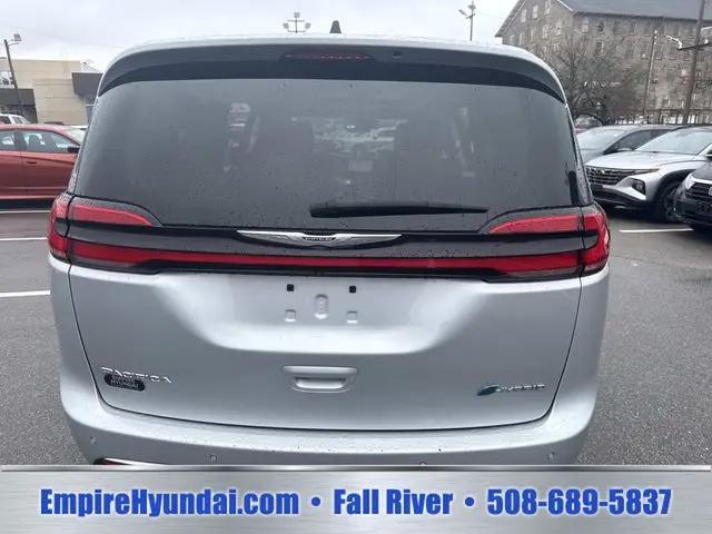 2023 Chrysler Pacifica Hybrid Limited