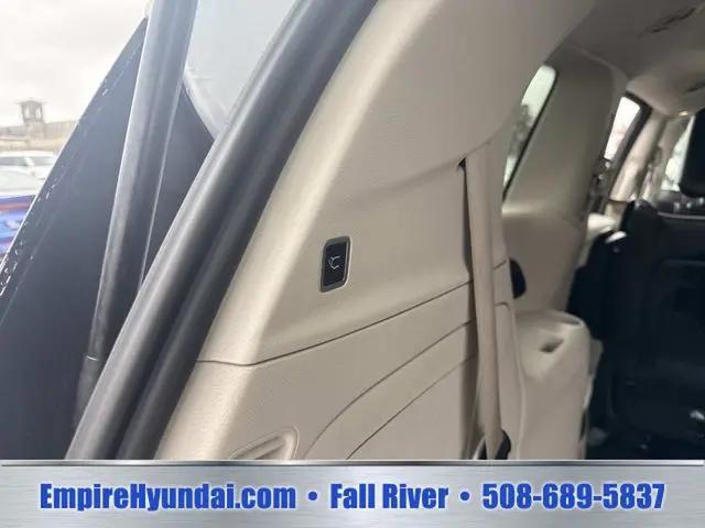 2023 Chrysler Pacifica Hybrid Limited