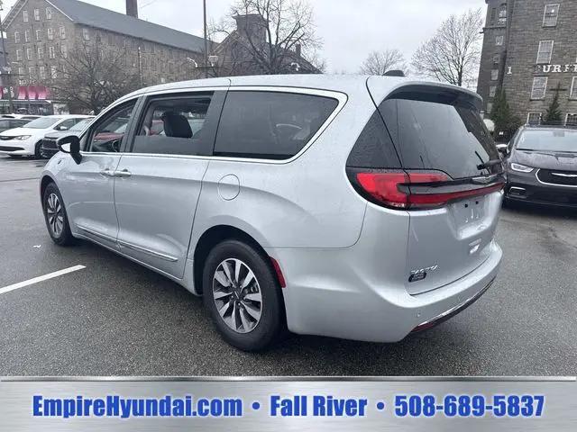 2023 Chrysler Pacifica Hybrid Limited