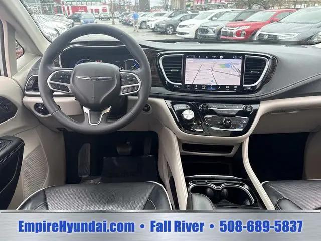 2023 Chrysler Pacifica Hybrid Limited