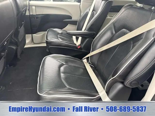 2023 Chrysler Pacifica Hybrid Limited
