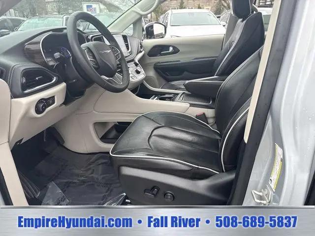 2023 Chrysler Pacifica Hybrid Limited
