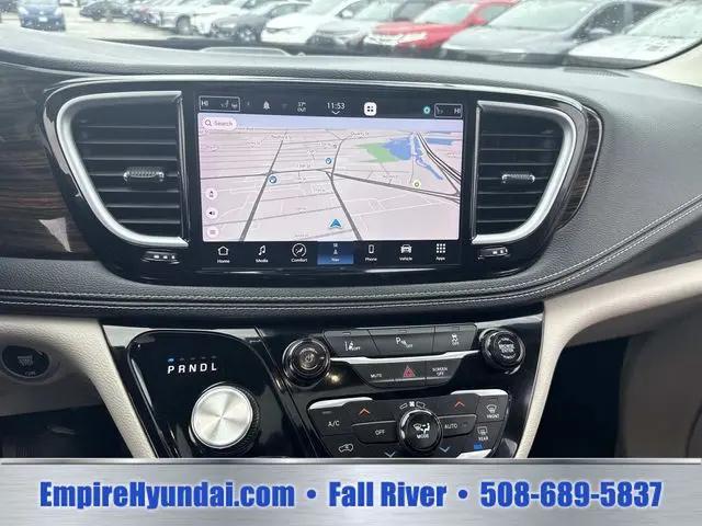 2023 Chrysler Pacifica Hybrid Limited