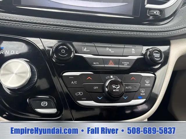 2023 Chrysler Pacifica Hybrid Limited