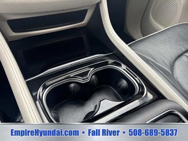 2023 Chrysler Pacifica Hybrid Limited