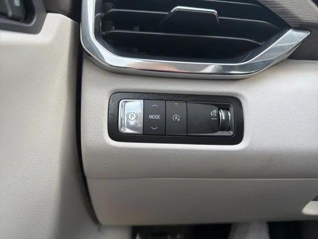 2024 GMC Acadia FWD Denali