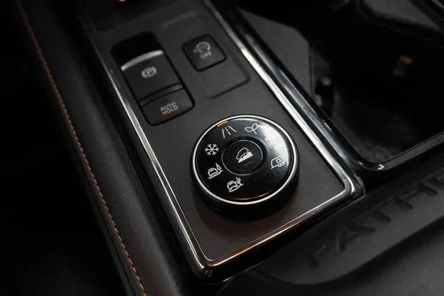 2024 Nissan Pathfinder Rock Creek 4WD