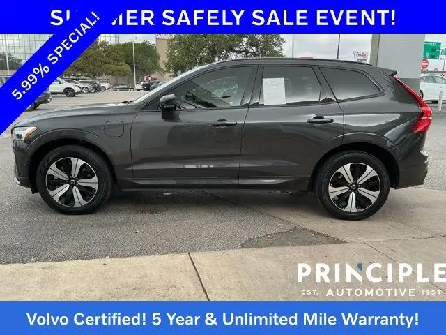 2024 Volvo XC60 Recharge T8 Plus Dark Theme