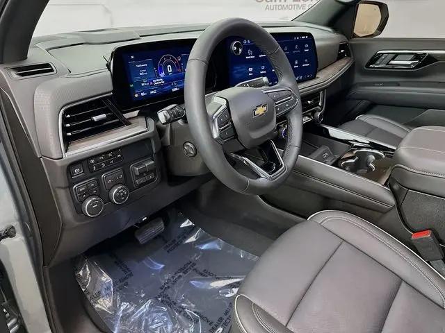 2025 Chevrolet Suburban 4WD Premier