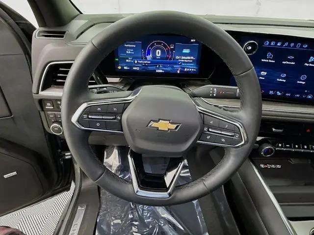 2025 Chevrolet Suburban 4WD Premier