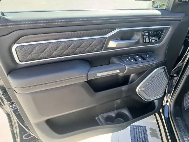 2026 Ram 1500 Tungsten Crew Cab 4x4 5'7" Box