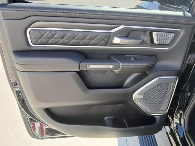 2026 Ram 1500 Tungsten Crew Cab 4x4 5'7" Box