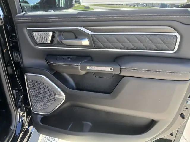 2026 Ram 1500 Tungsten Crew Cab 4x4 5'7" Box