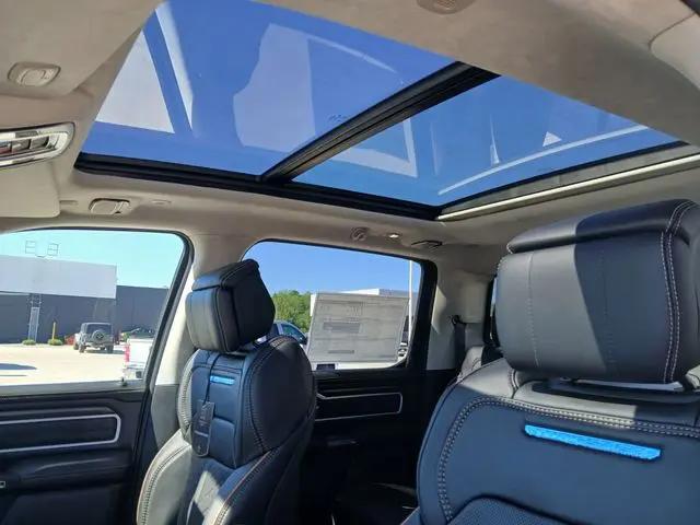 2026 Ram 1500 Tungsten Crew Cab 4x4 5'7" Box