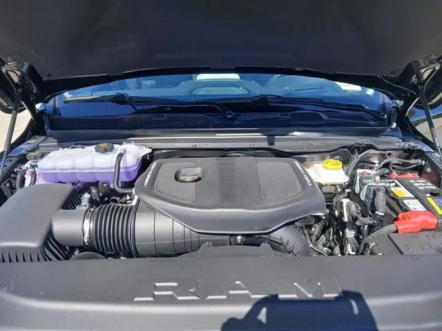 2026 Ram 1500 Tungsten Crew Cab 4x4 5'7" Box