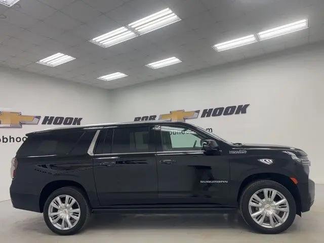 2024 Chevrolet Suburban 4WD High Country