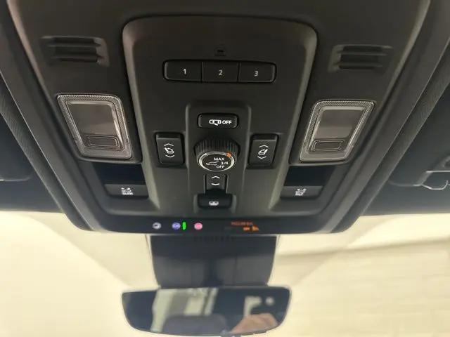 2024 Chevrolet Suburban 4WD High Country