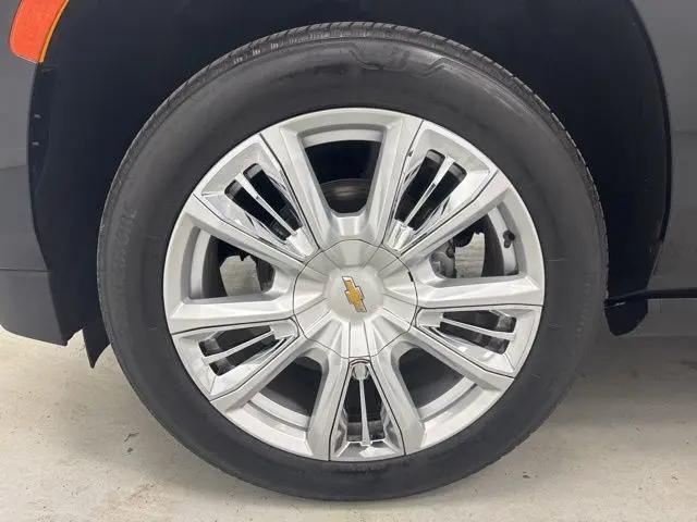 2024 Chevrolet Suburban 4WD High Country