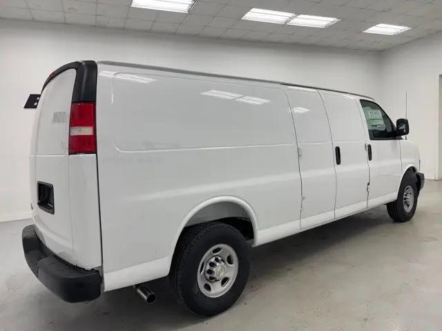 2026 Chevrolet Express Cargo Van 2500 Extended Wheelbase, WT, RWD