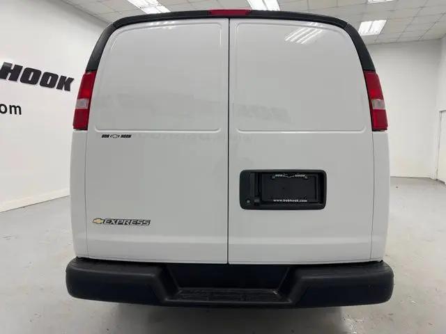 2026 Chevrolet Express Cargo Van 2500 Extended Wheelbase, WT, RWD
