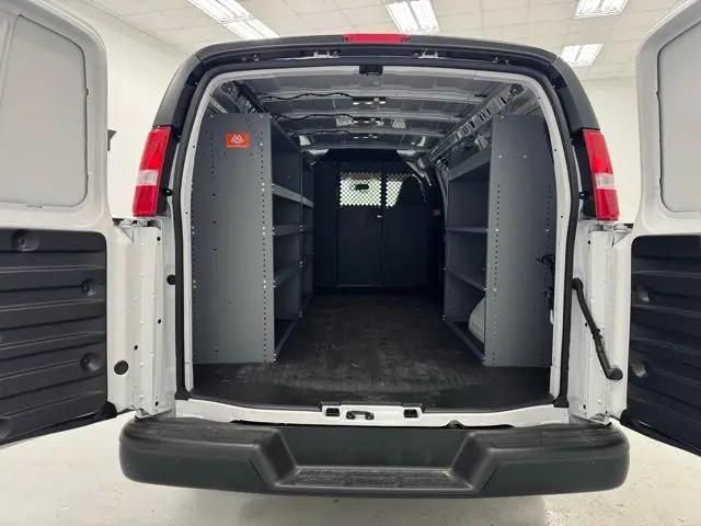 2026 Chevrolet Express Cargo Van 2500 Extended Wheelbase, WT, RWD