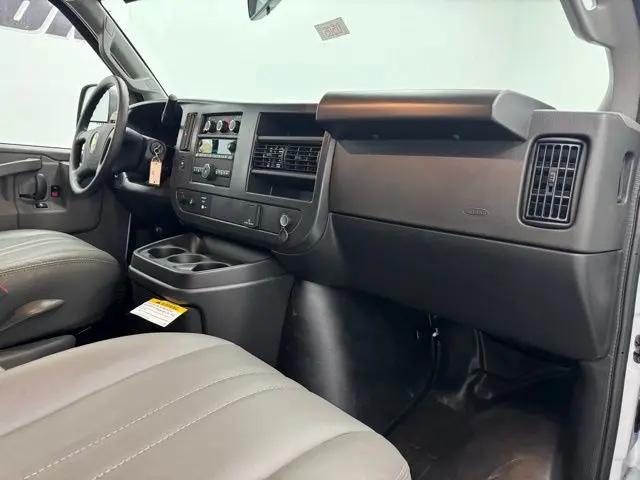 2026 Chevrolet Express Cargo Van 2500 Extended Wheelbase, WT, RWD