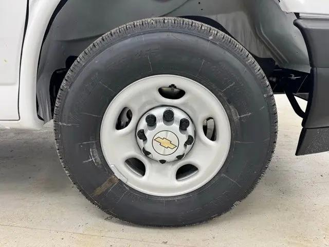 2026 Chevrolet Express Cargo Van 2500 Extended Wheelbase, WT, RWD