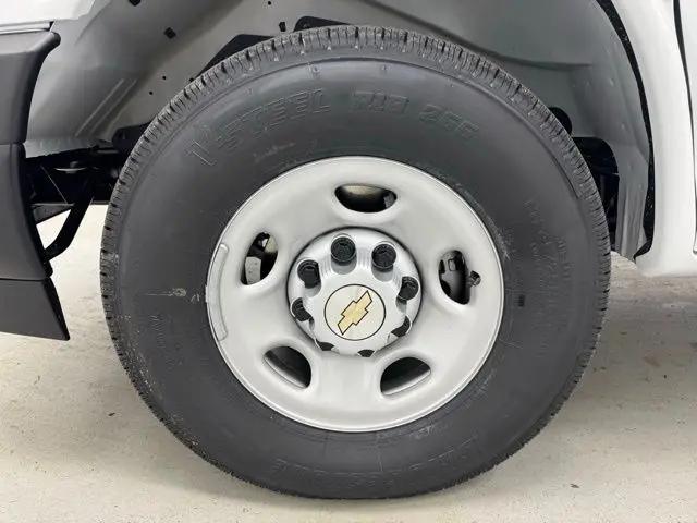 2026 Chevrolet Express Cargo Van 2500 Extended Wheelbase, WT, RWD