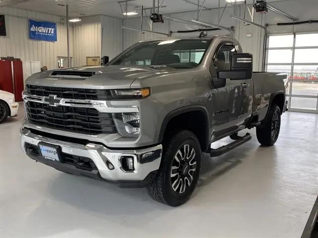 2025 Chevrolet Silverado 2500HD 4WD Regular Cab Long Bed LT