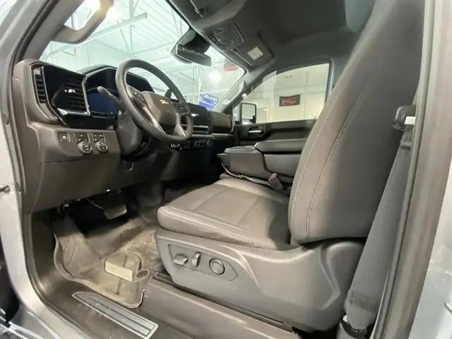 2025 Chevrolet Silverado 2500HD 4WD Regular Cab Long Bed LT