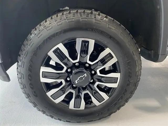 2025 Chevrolet Silverado 2500HD 4WD Regular Cab Long Bed LT