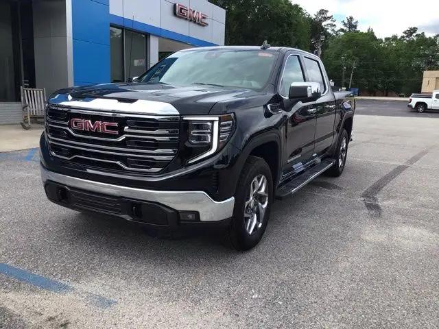 2026 GMC Sierra 1500 Crew Cab, Short Bed, SLT, 4WD