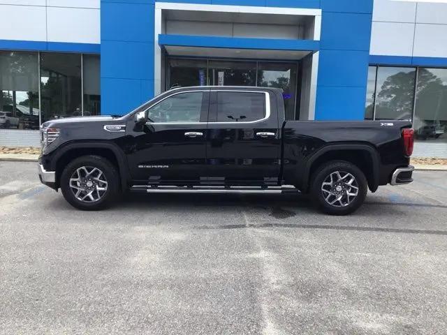 2026 GMC Sierra 1500 Crew Cab, Short Bed, SLT, 4WD