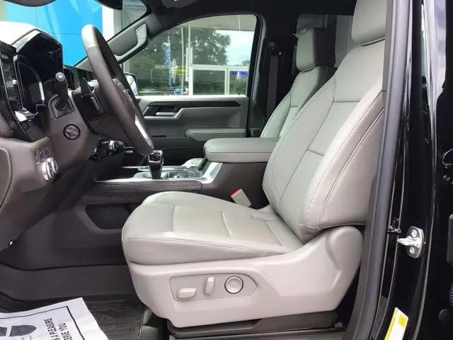 2026 GMC Sierra 1500 Crew Cab, Short Bed, SLT, 4WD