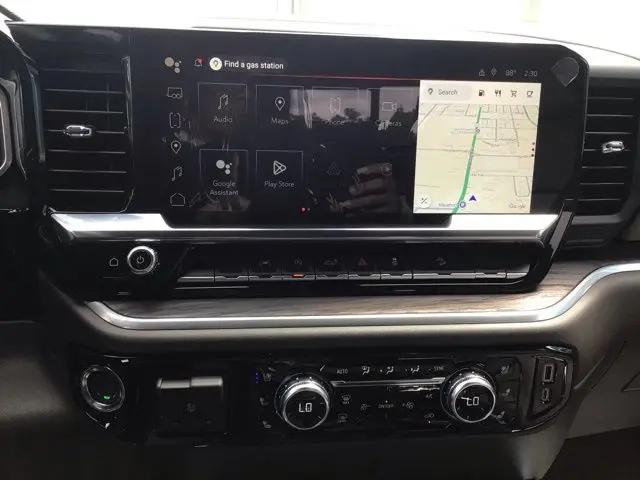 2026 GMC Sierra 1500 Crew Cab, Short Bed, SLT, 4WD